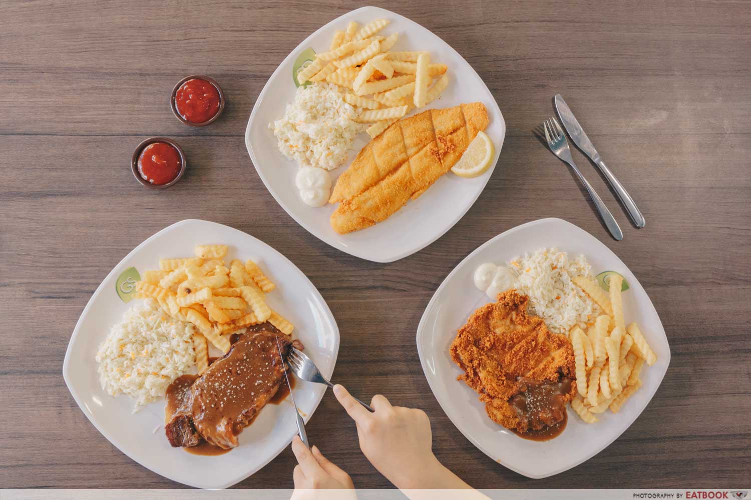 9 Old-School Western Food Stalls In Singapore For XXL Chicken Cutlet