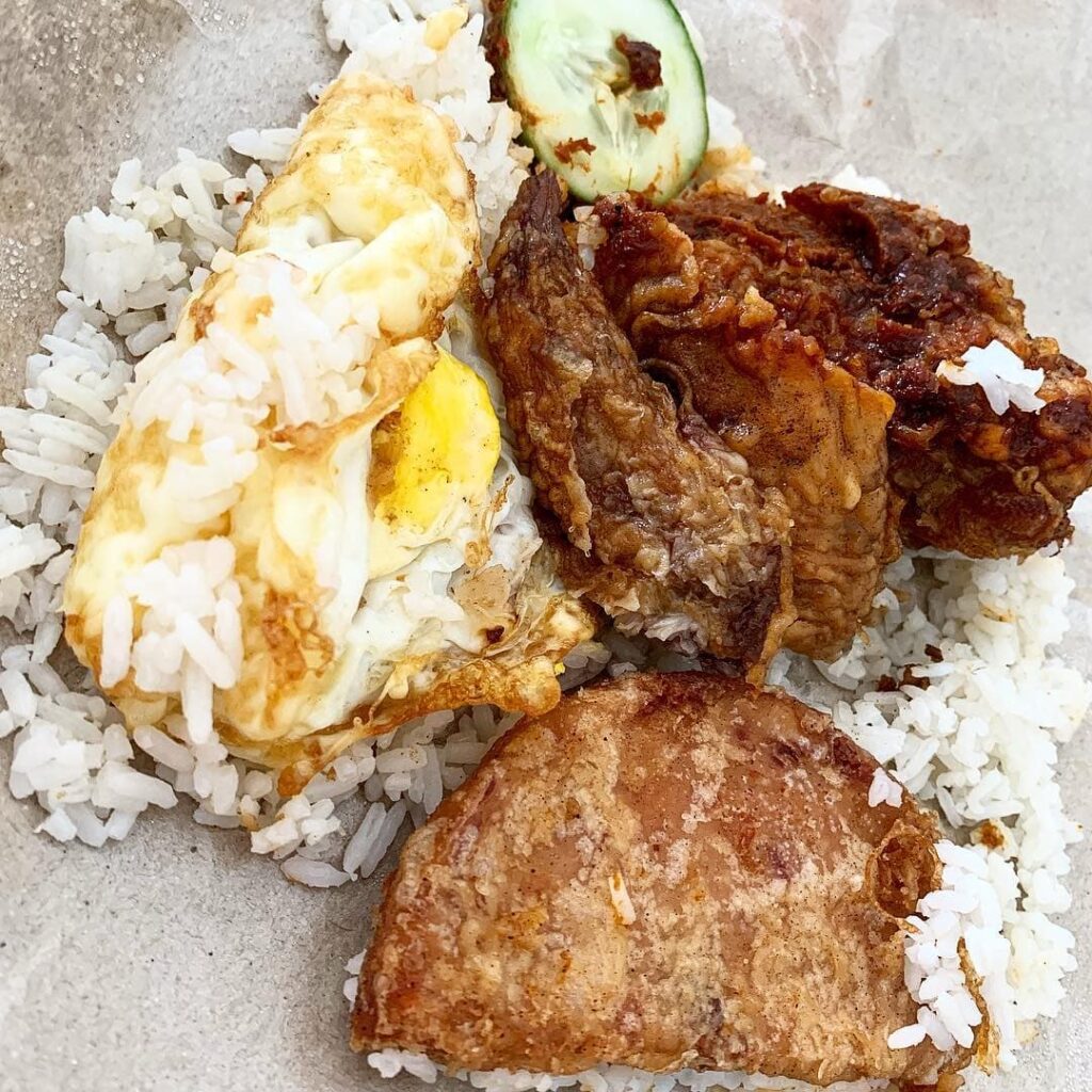 Boon Lay Power Nasi Lemak Vending Machine - nasi lemak