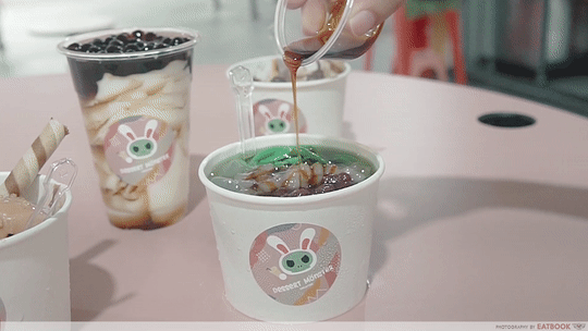 Dessert Monster - Gula Melaka Pouring GIF