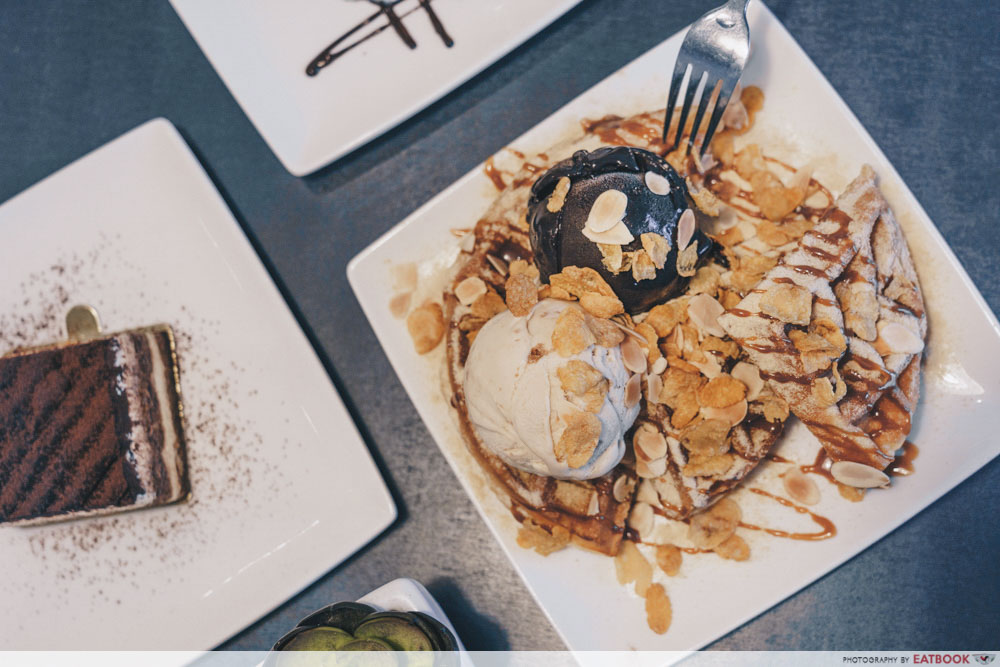 Three S A Crowd Cafe Review Horlicks Waffles At A Hdb Ice Cream Cafe In Tampines Eatbook Sg New Singapore Restaurant And Street Food Ideas Recommendations