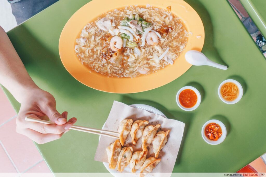 Tong Xin Ju Review FourthGeneration Hawker Serving Handmade Dumplings