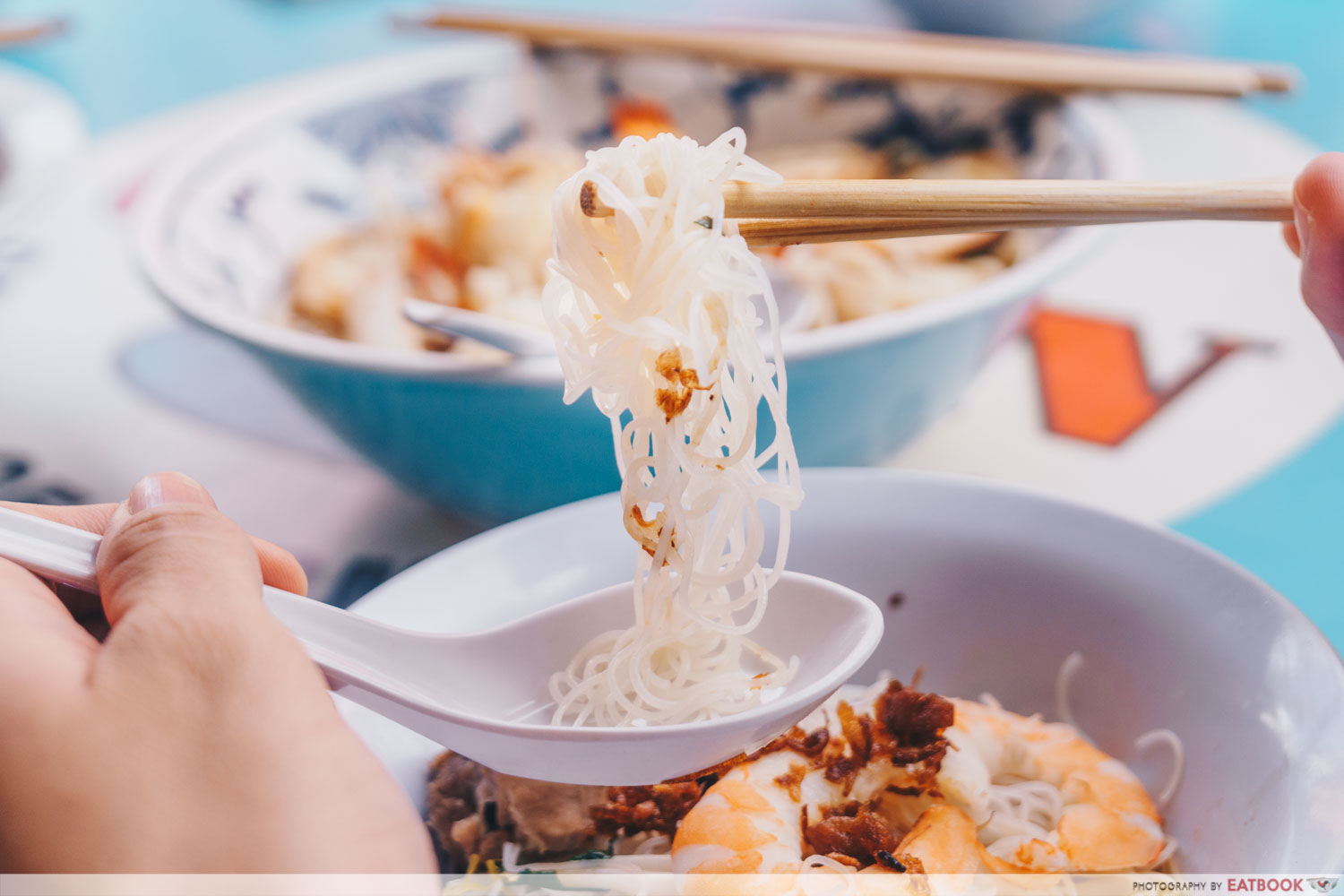 Da Dong Prawn Noodles - Thin bee hoon noodle pull