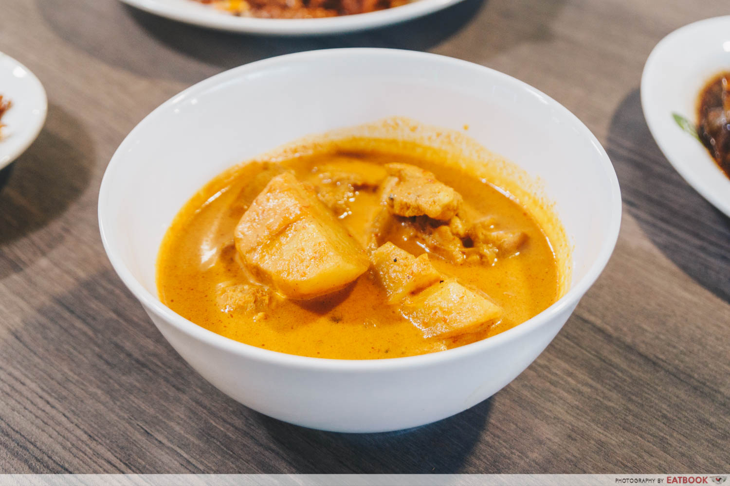 Emmanuel Peranakan Cuisine - Curry chicken intro shot