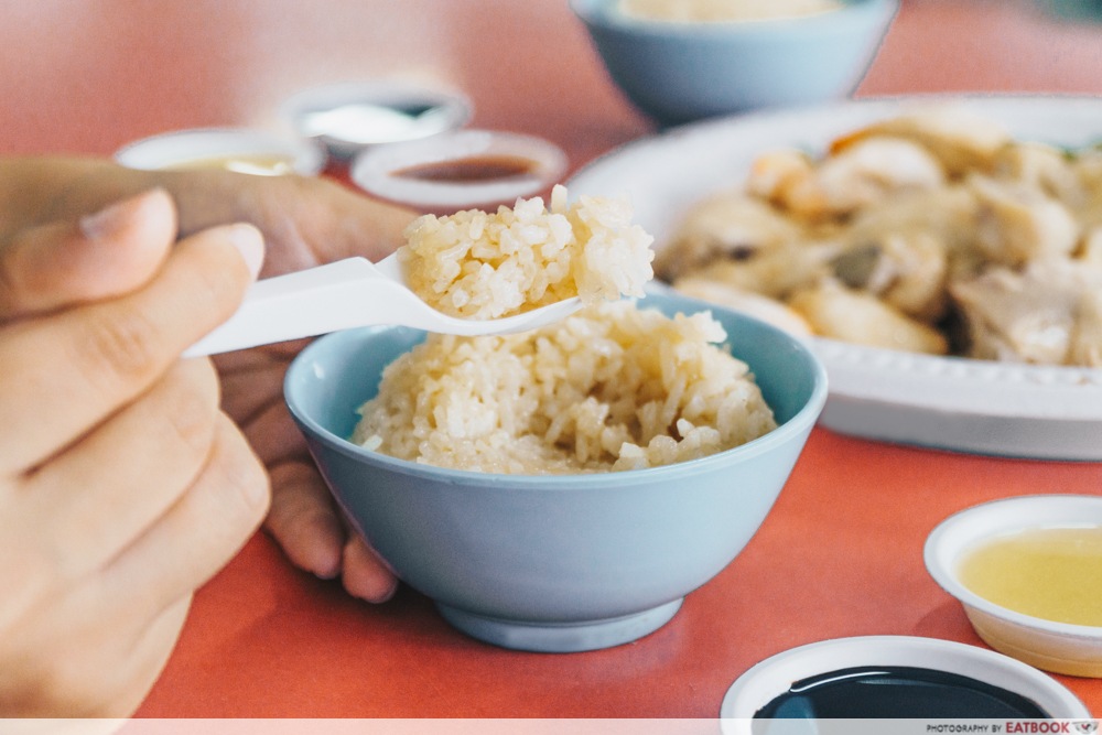 Heng Ji Chicken Rice - Rice on spoon