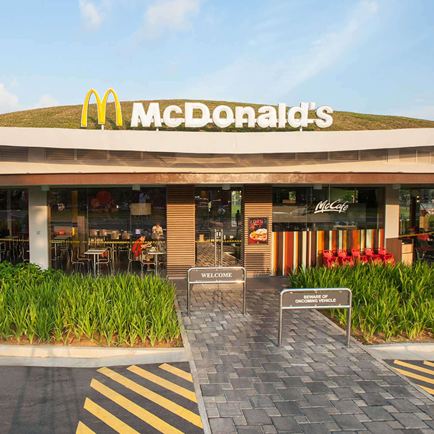 Mcdonald S No Longer Accepts Walk In Takeaways From 18 April 2020 Eatbook Sg New Singapore Restaurant And Street Food Ideas Recommendations