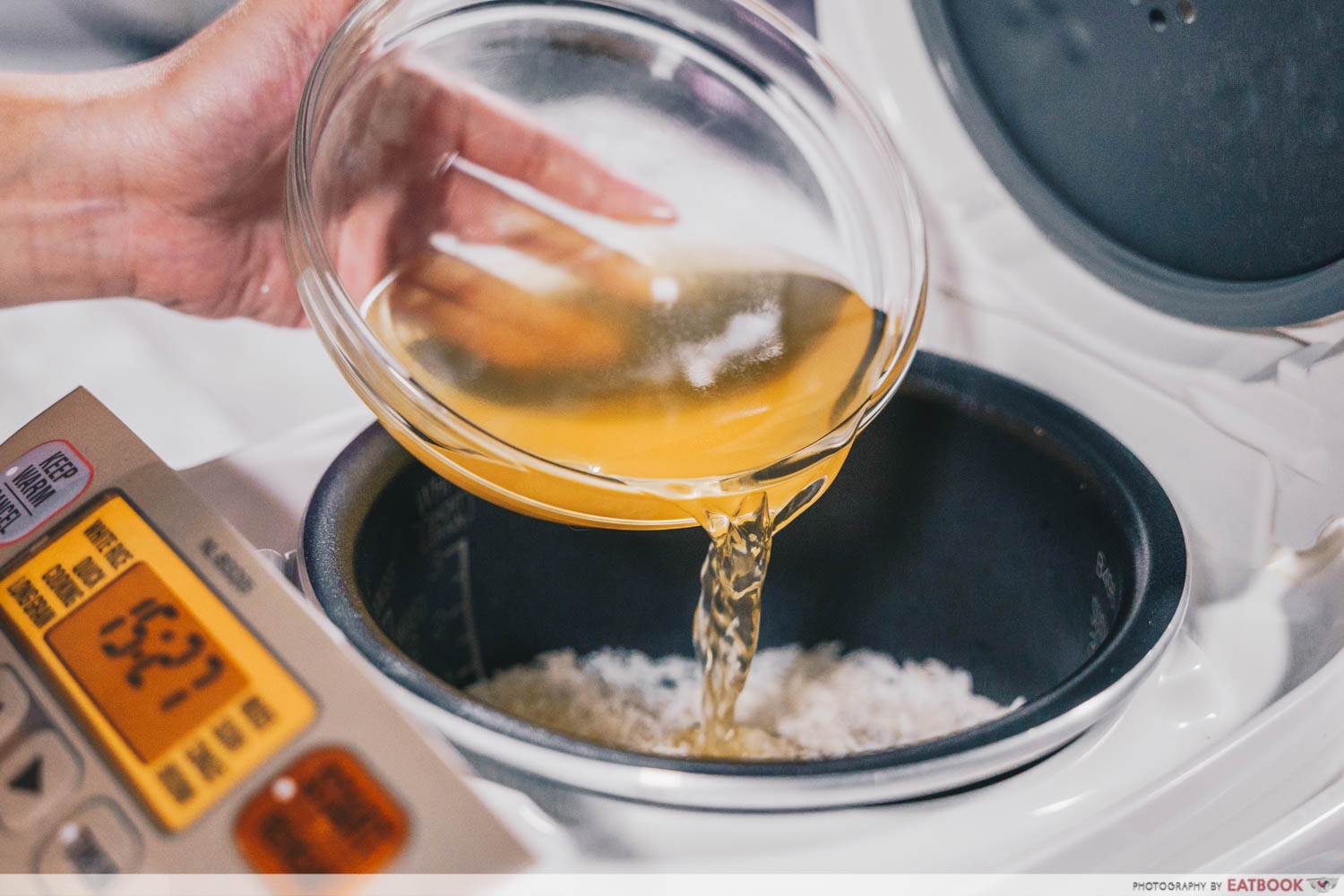 Rice Cooker Oyakodon - chicken stock