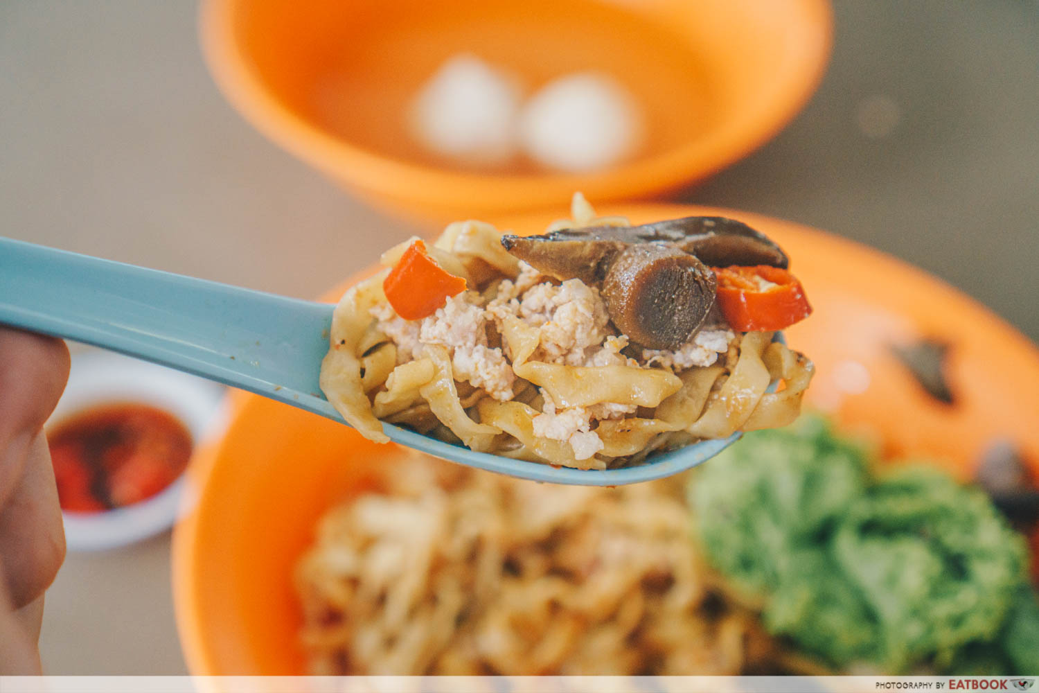 Yong Hua Delights - Spoonful of mushroom minced meat noodles