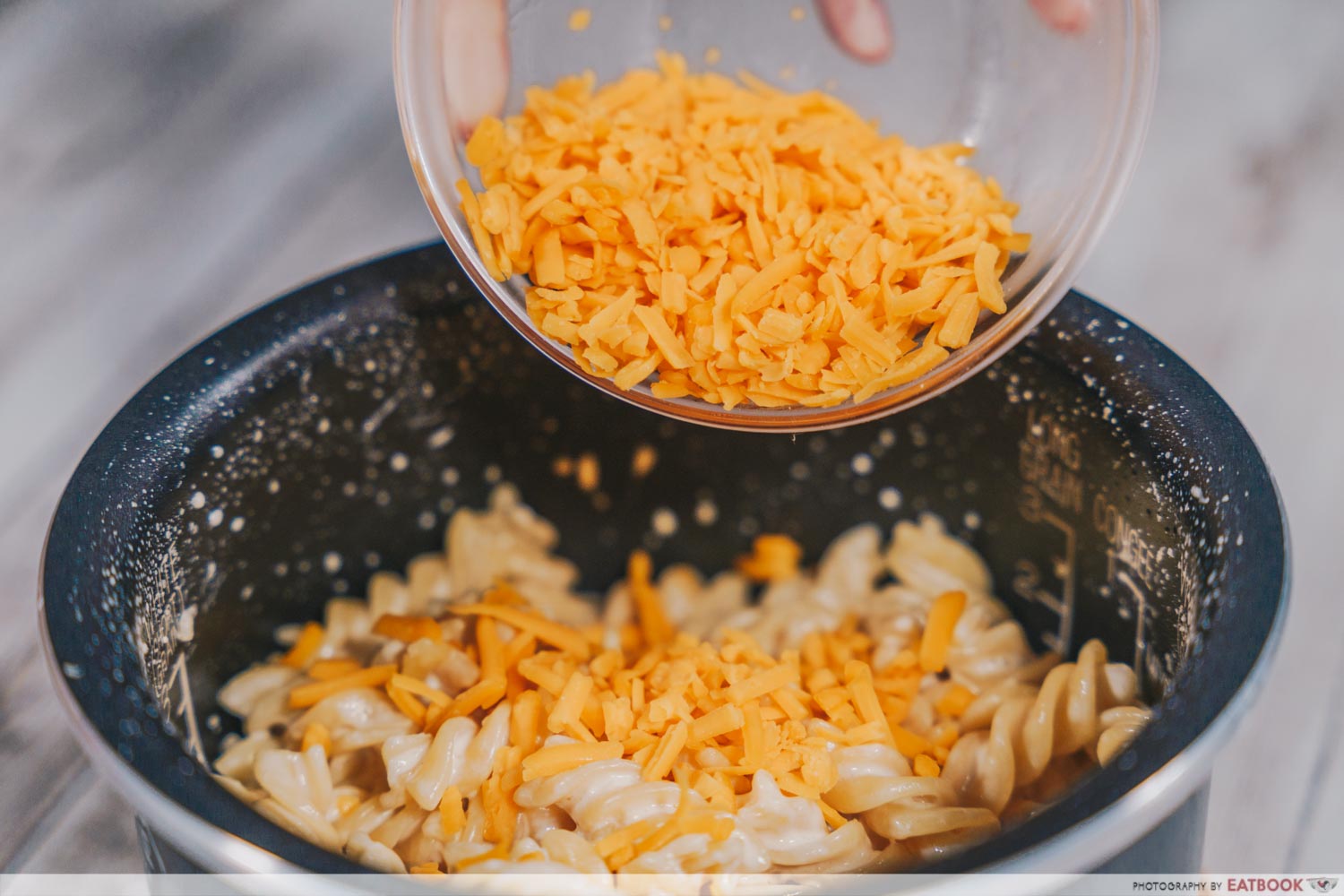 rice cooker mentaiko mac and cheese - cheddar