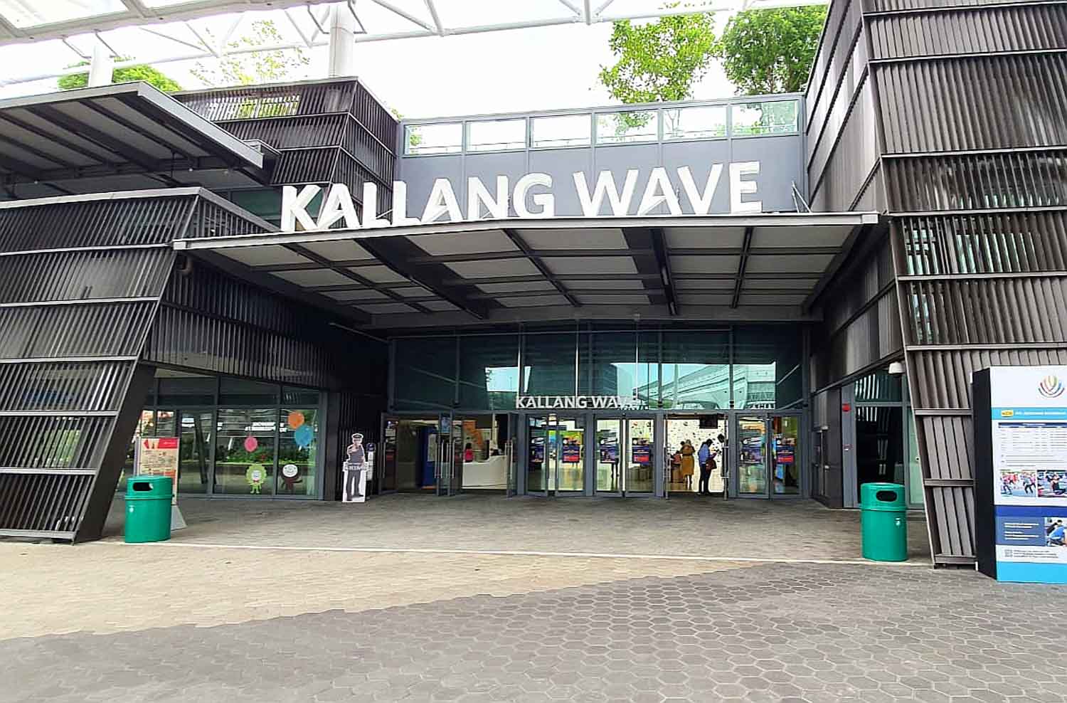 Kallang Wave Mall --2