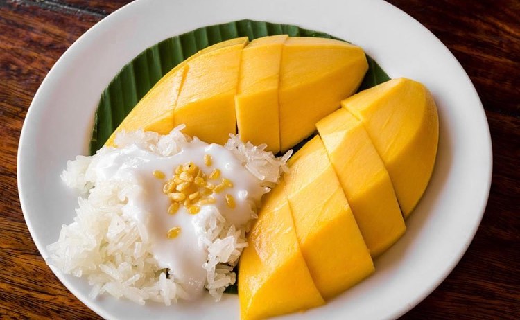 No-Bake Asian Desserts - Thai Mango Sticky Rice