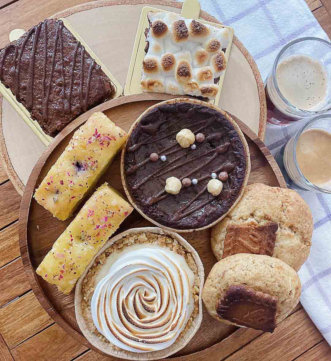 Dessert box delivery - Stackies.co