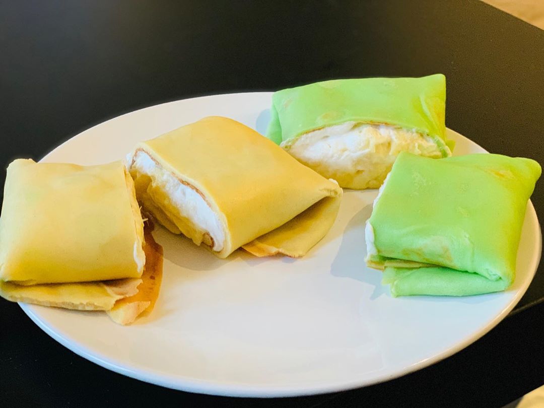 Durian Dessert Recipes - Durian Cream Crepes Interaction