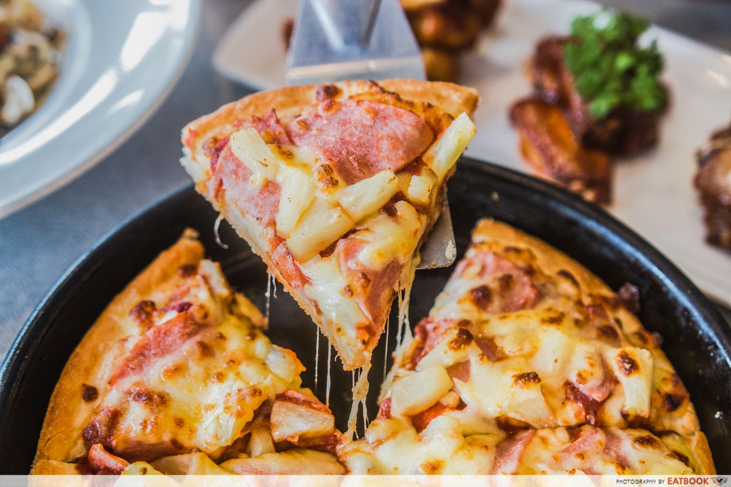 Get 1-For-1 Pizzas At Pizza Hut From $10 Every Tuesday - EatBook.sg