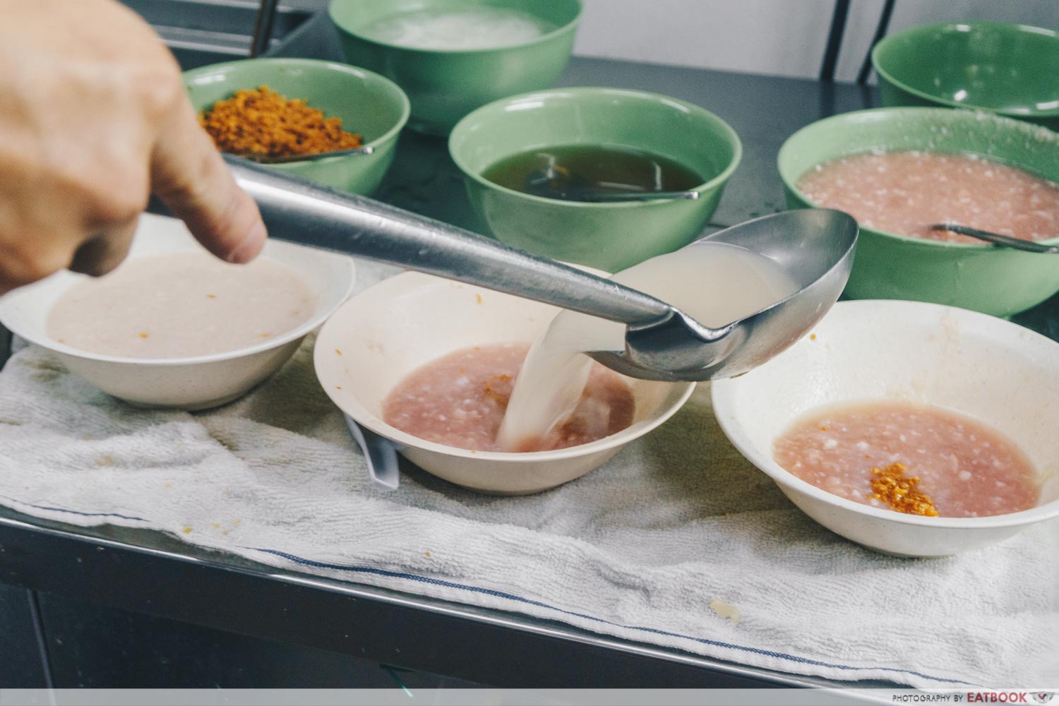 Soon Heng Pork Noodles - Broth preparation