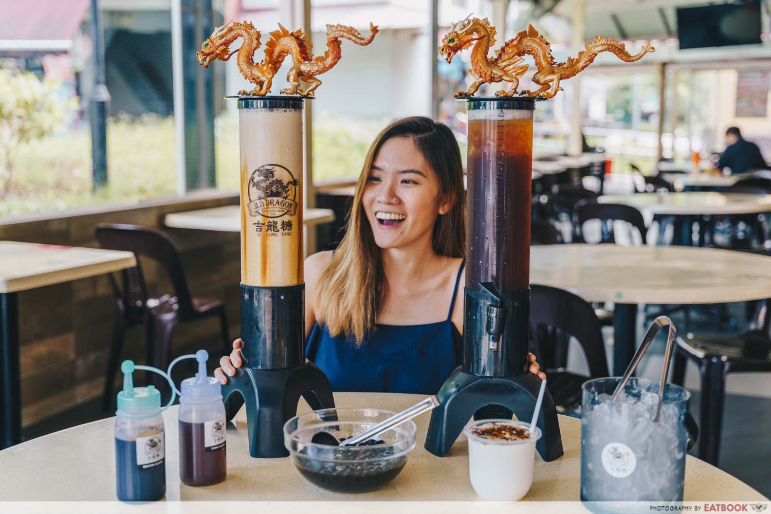 Jld Dragon Has A 1 5l Bubble Tea Tower From 10 80 That Feeds Five t Lovers Eatbook Sg New Singapore Restaurant And Street Food Ideas Recommendations