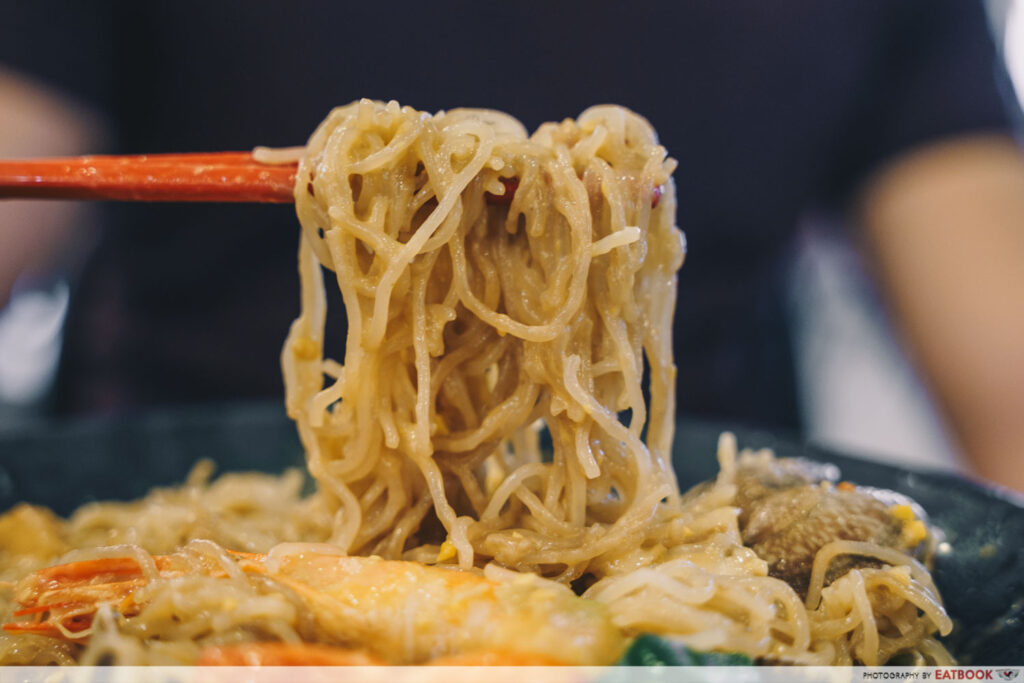 Try Fresh XO Seafood Noodles 长鲜 Review Famous KL Seafood Noodles With