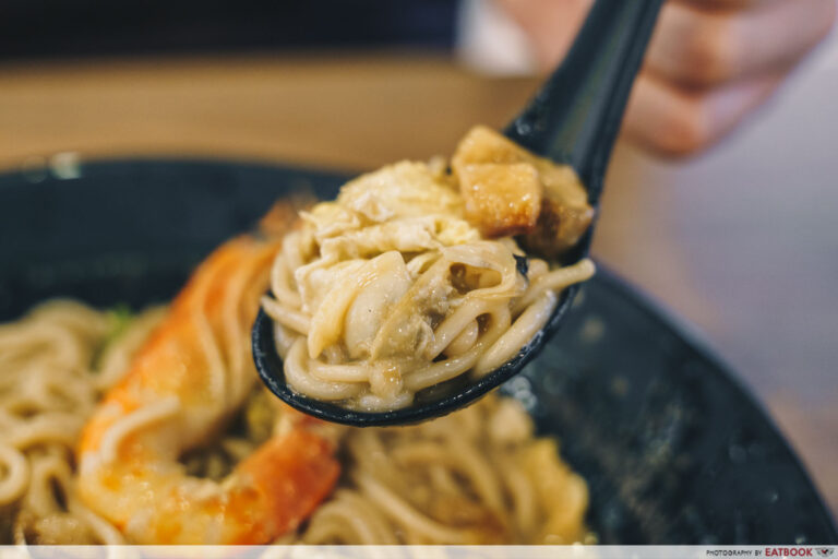 Try Fresh XO Seafood Noodles 长鲜 Review Famous KL Seafood Noodles With