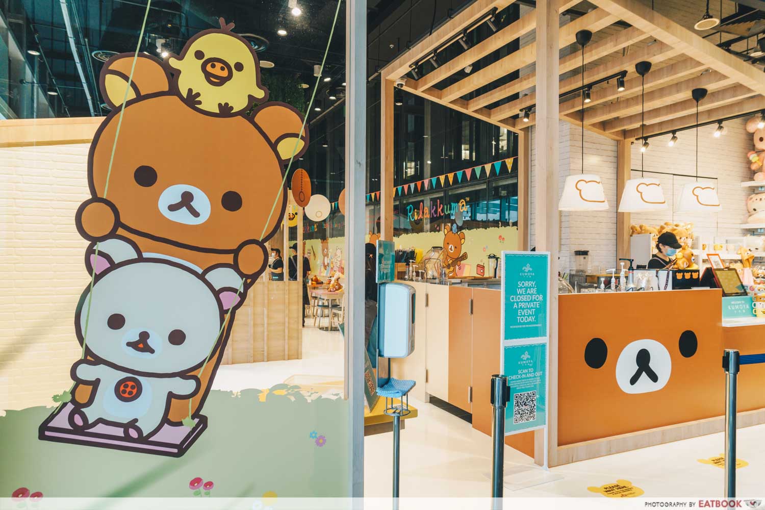 Rilakkuma Cafe Storefront