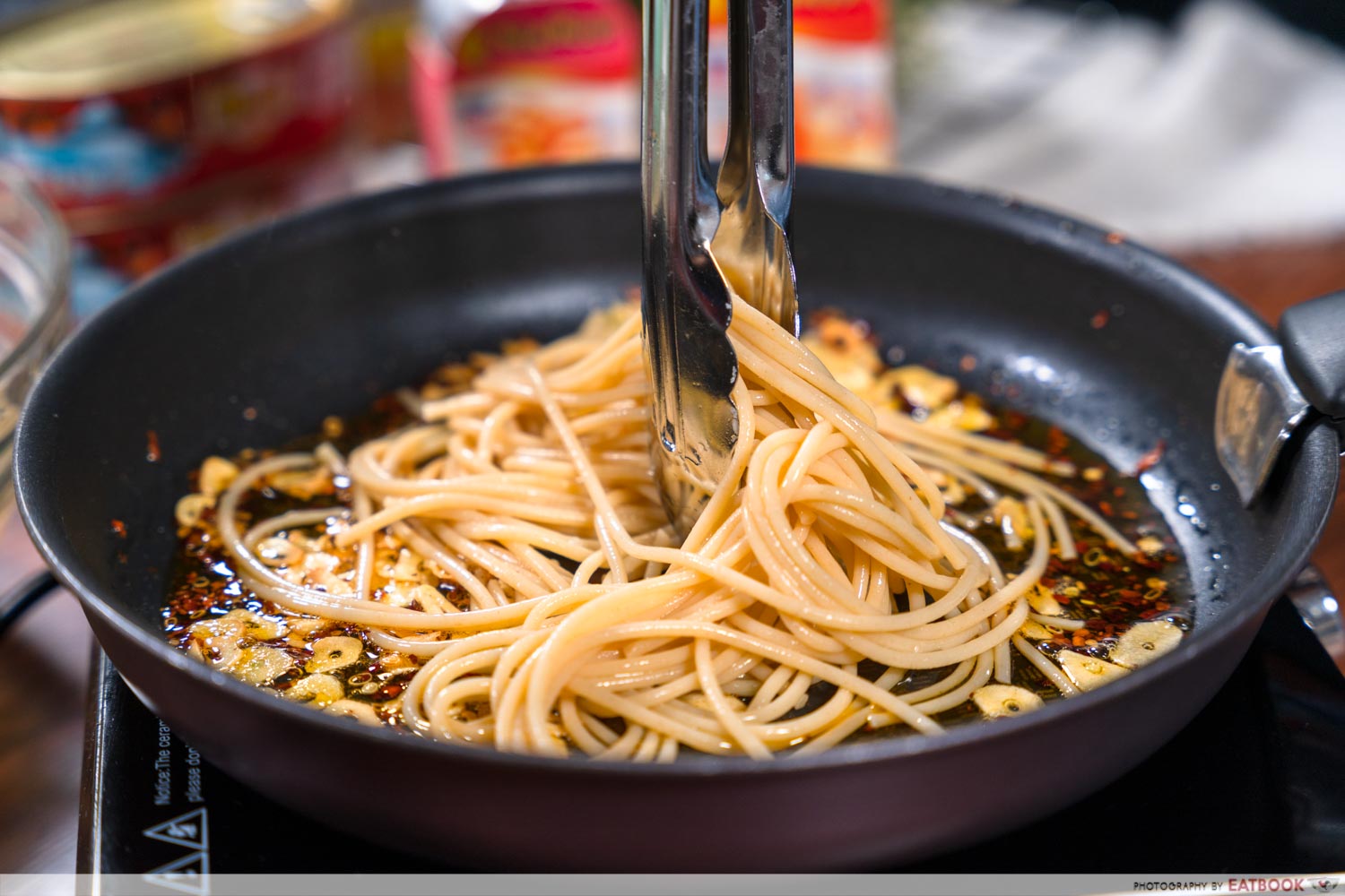 Canned food recipes - spicy aglio olio