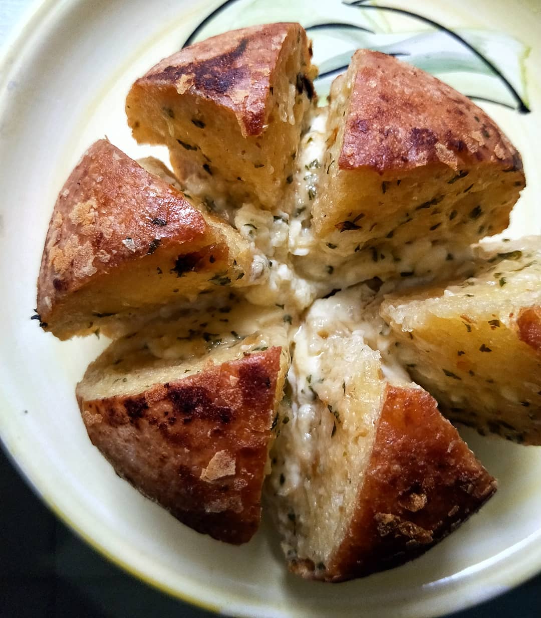 garlic cream cheese bread