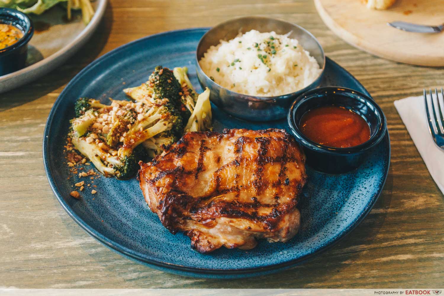 Char Grill Chicken Chop With Dynamite Sauce