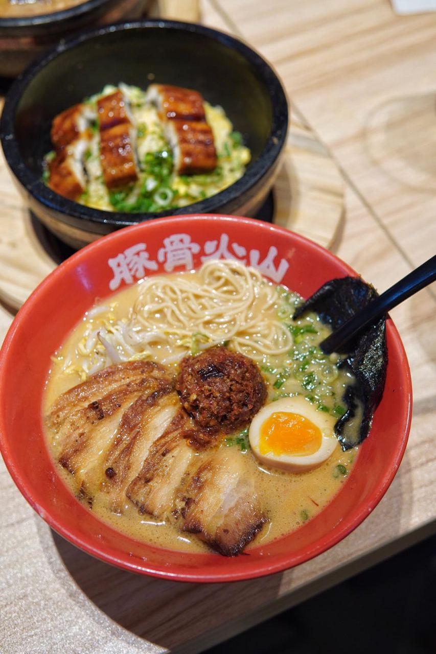 Tonkotsu Kazan Ramen