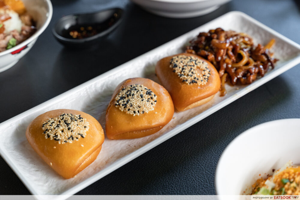 nic n tom chinatown - nic & tom sesame buns