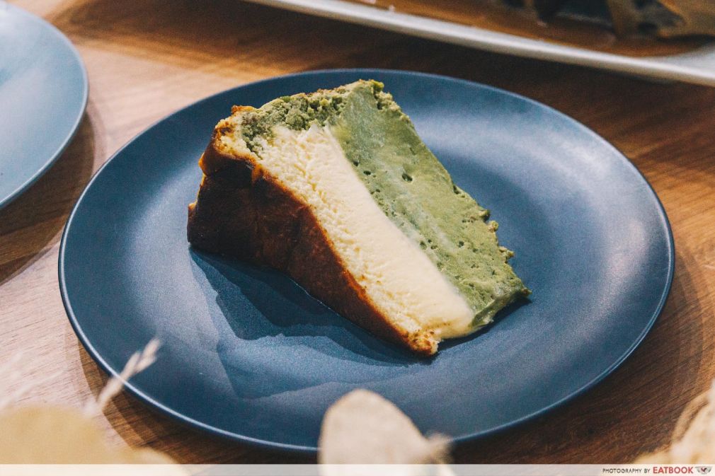 the whisking well matcha burnt cheesecake