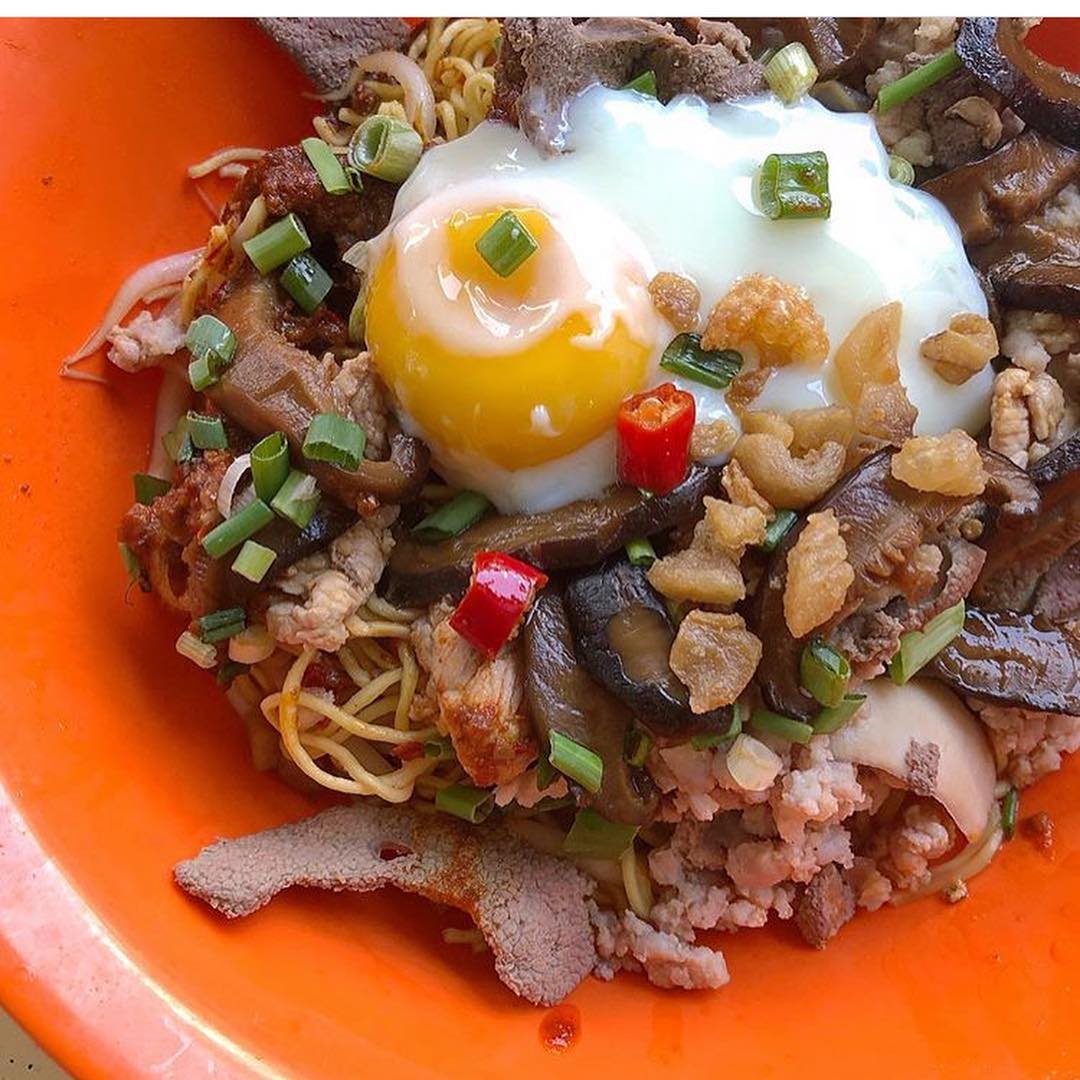 bak-chor-mee-lai-heng-mushroom-minced-meat-noodle