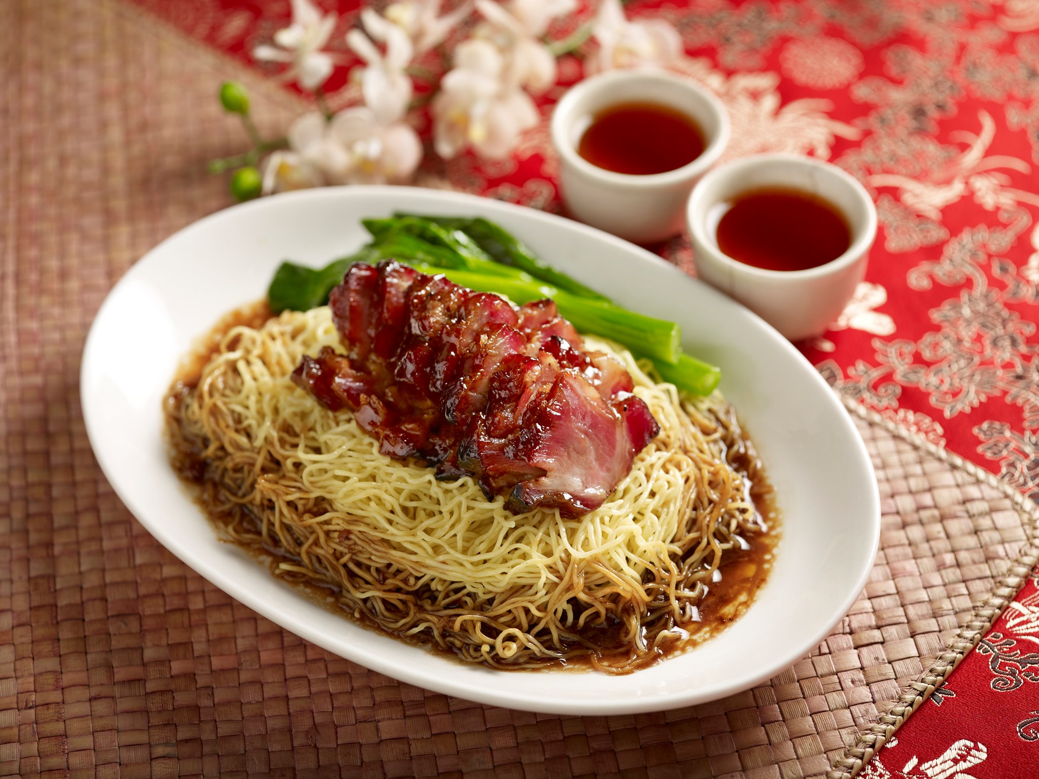 char siew noodles