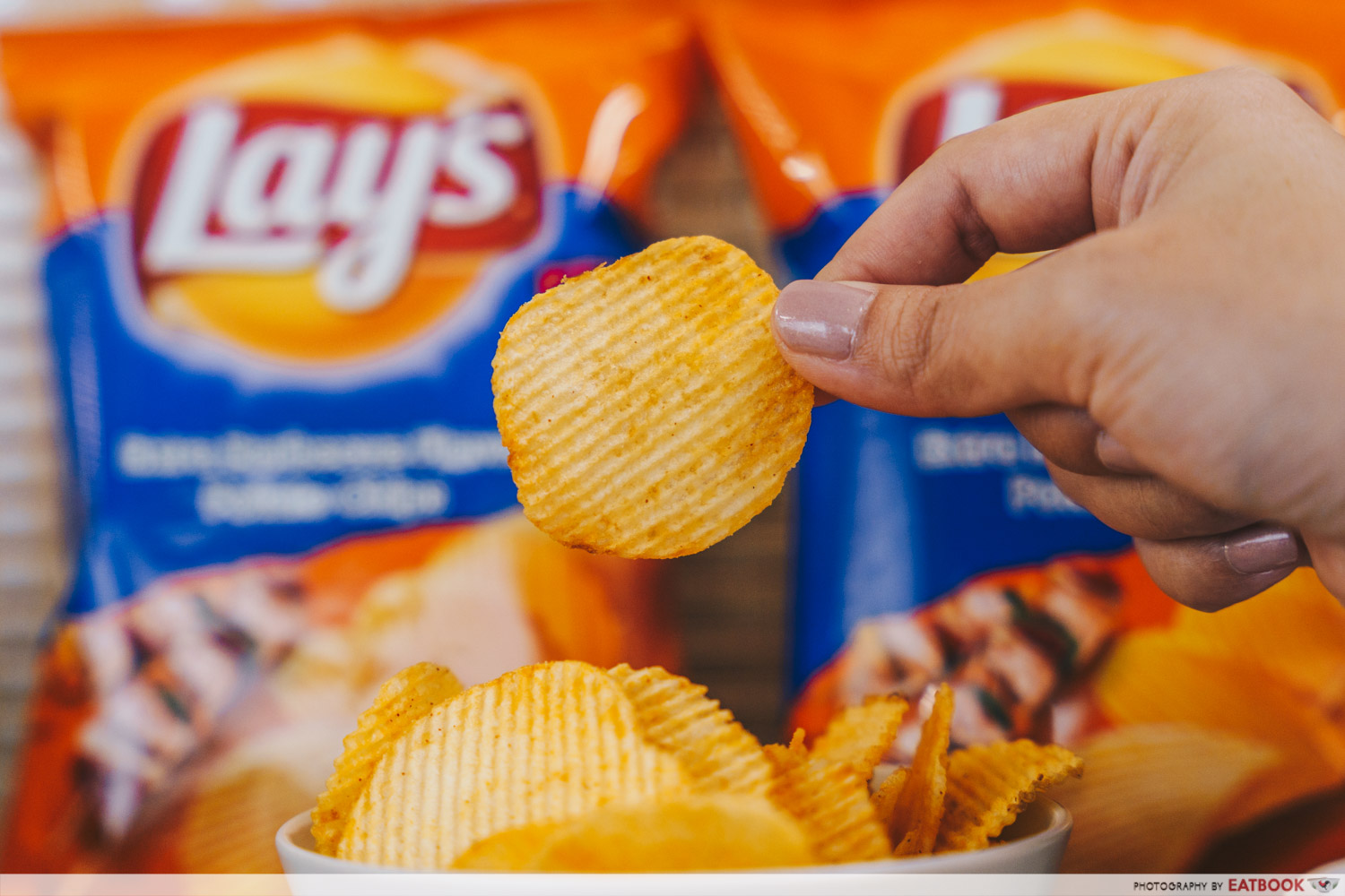 lay's potato chips - extra barbecue