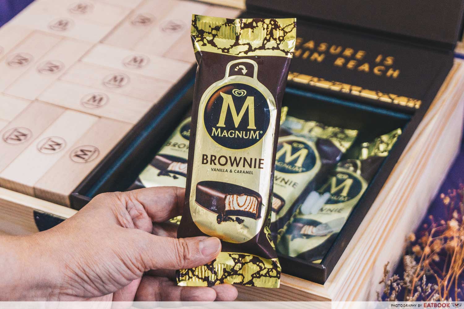 magnum brownie close up