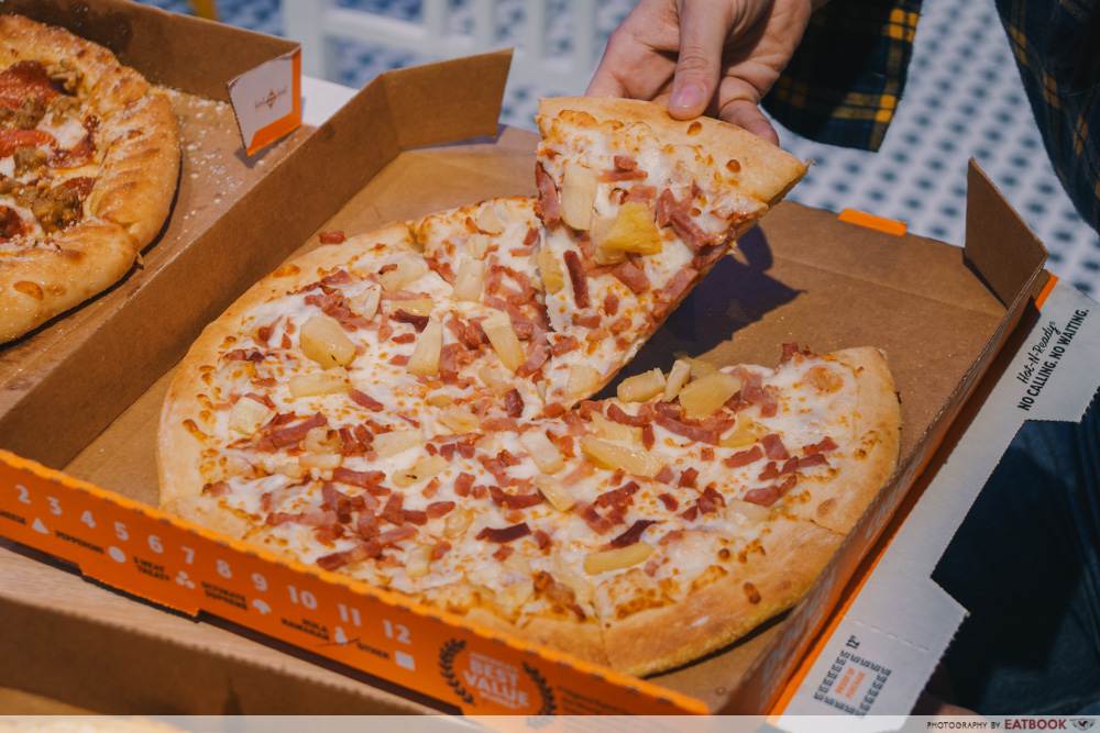 hawaiian pizza little caesars