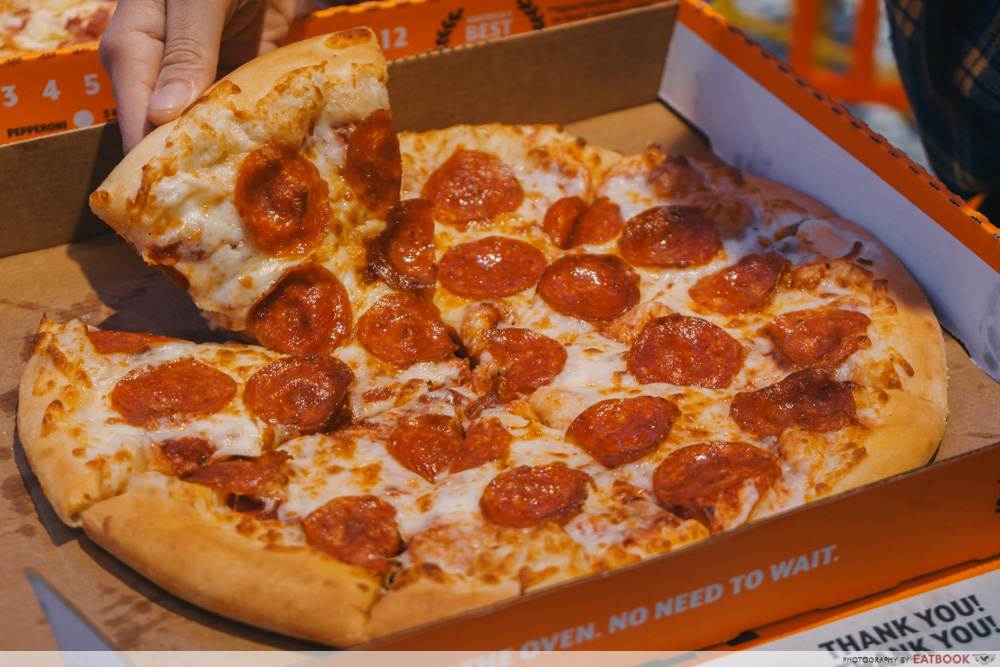 little caesar pepperoni pizza