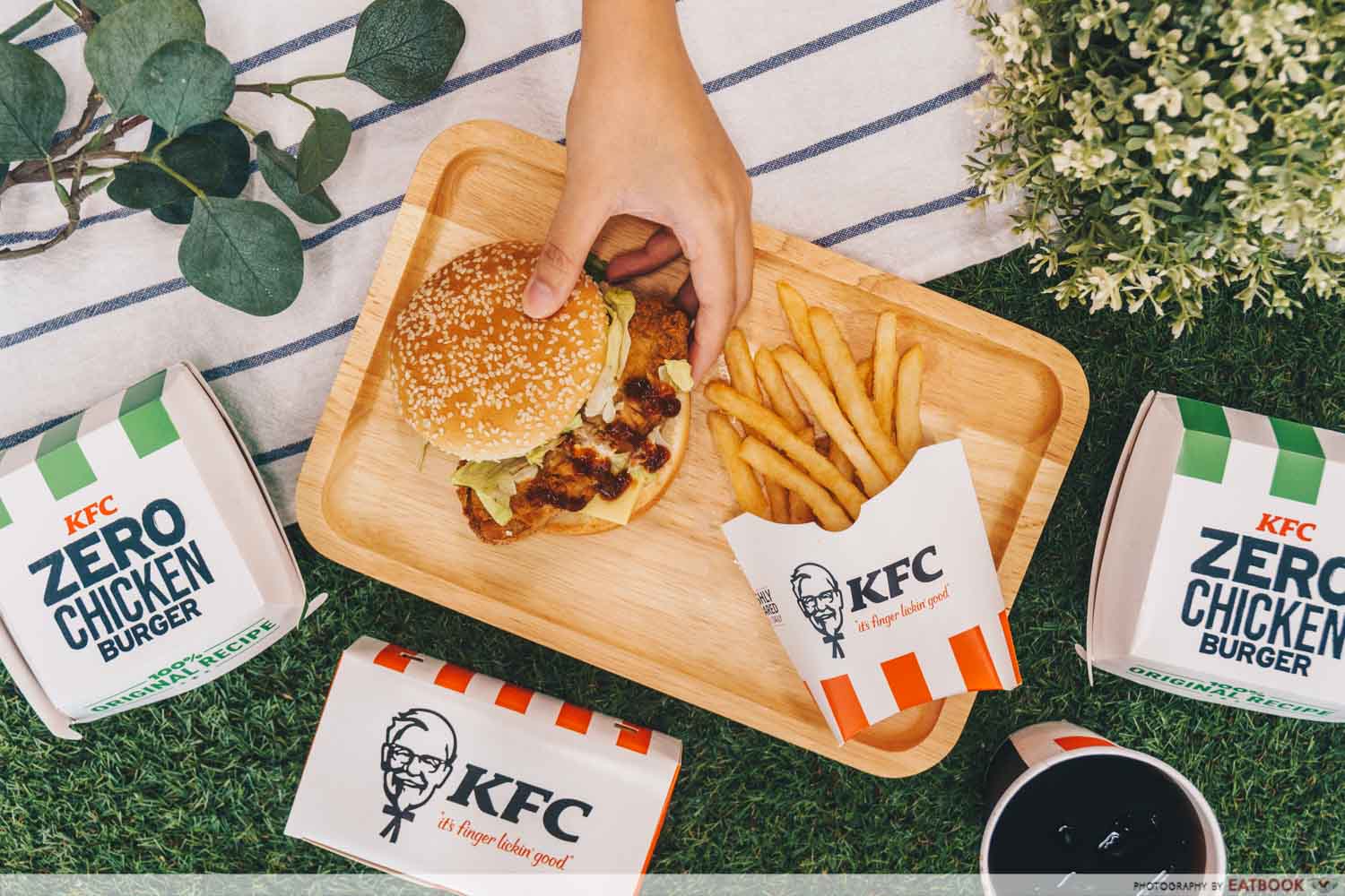 KFC zero chicken burger - flatlay