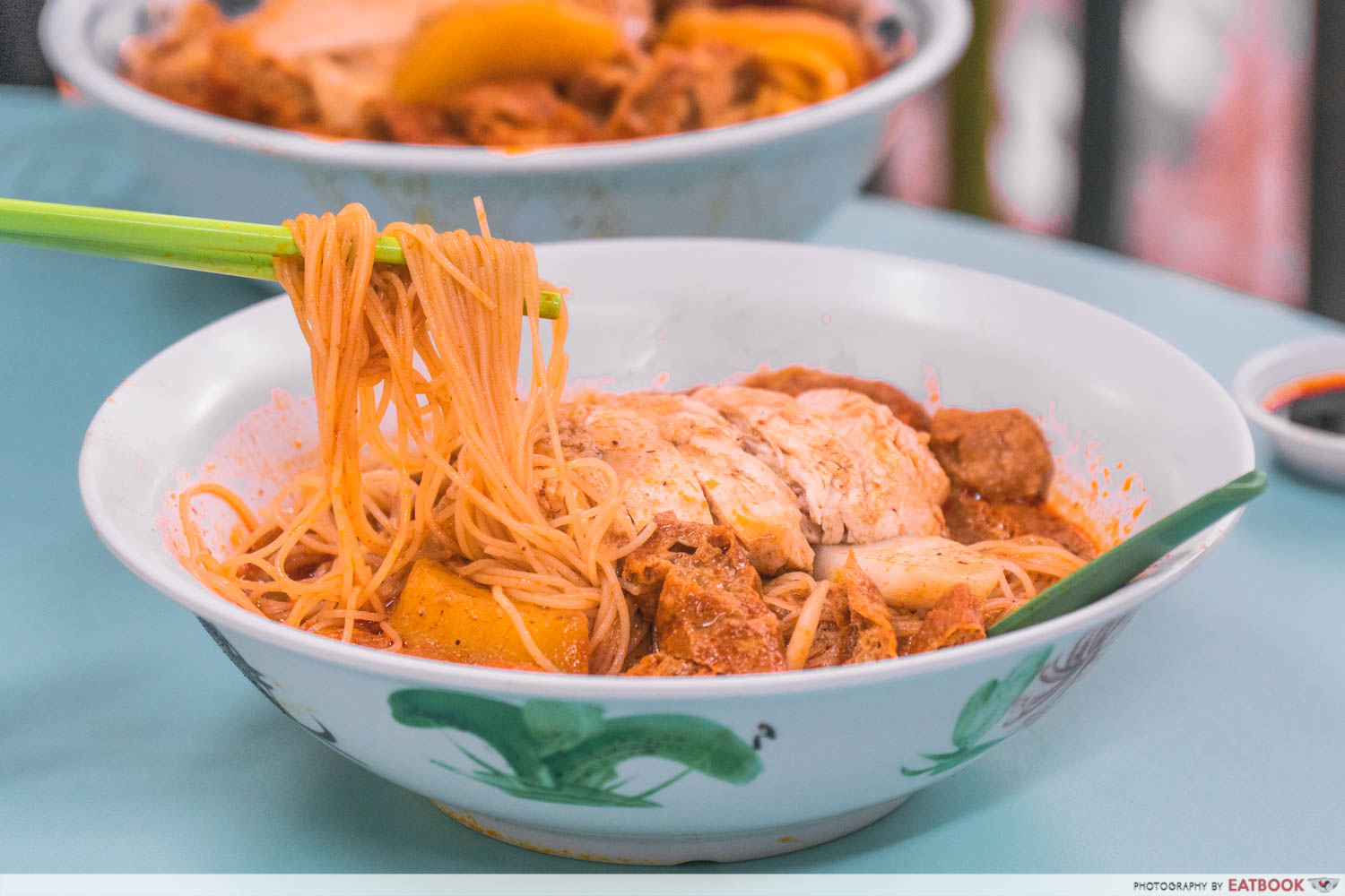 Heng Kee Curry Chicken Bee Hoon Mee - Noodle pull