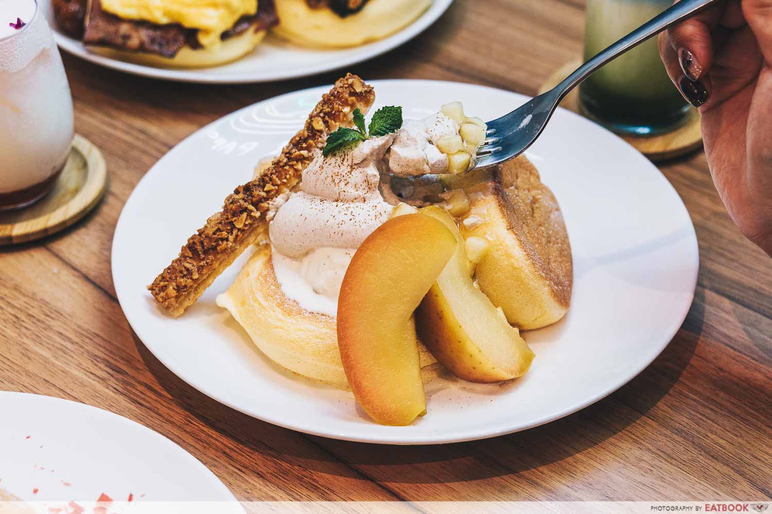 flipper's souffle pancakes aomori apple