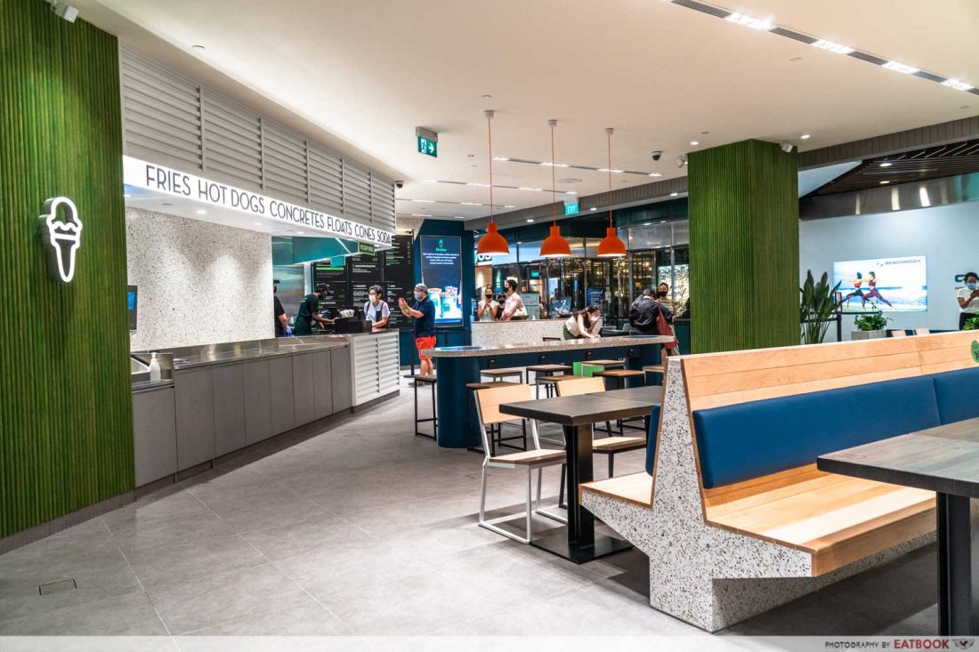 SHAKE SHACK GWC AMBIENCE