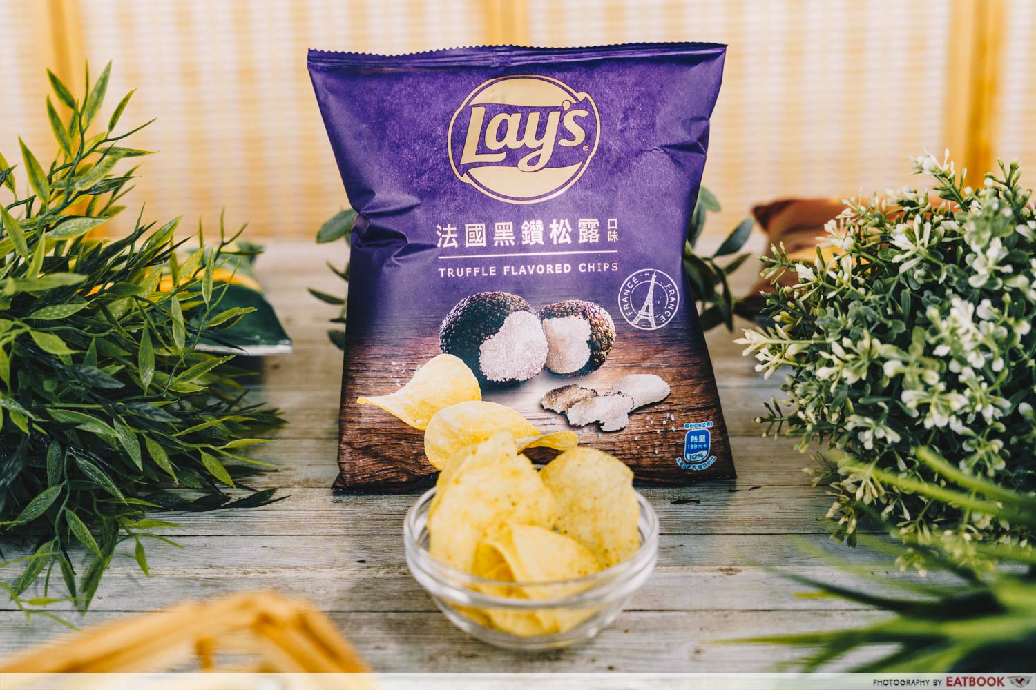 truffle lays chips