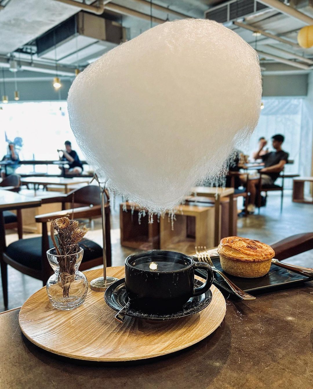 mellower-coffee-best-quiet-cafes-cloud-latte
