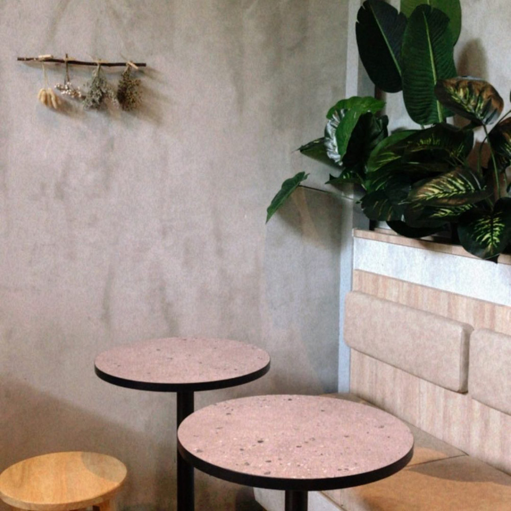 Edith Patisserie - seating area