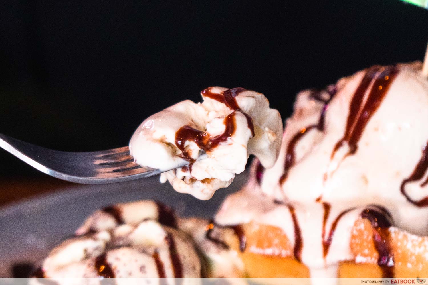 icebar snickers gelato
