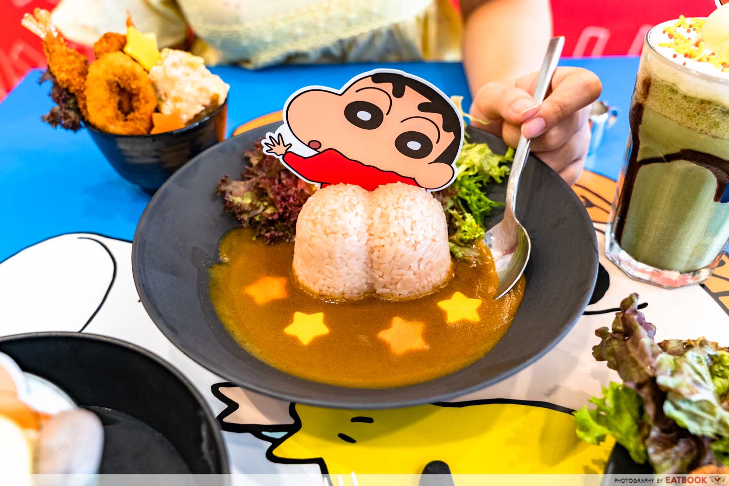 crayon shinchan cafe curry rice