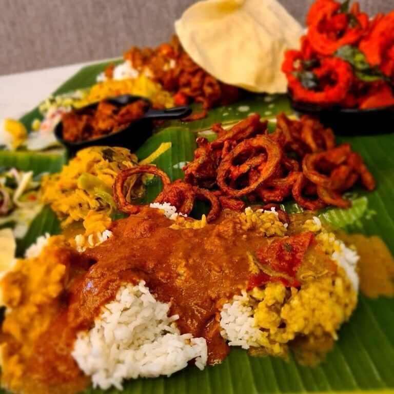 KL's Famous Bananabro Banana Leaf Rice Opens First Singapore Outlet In ...