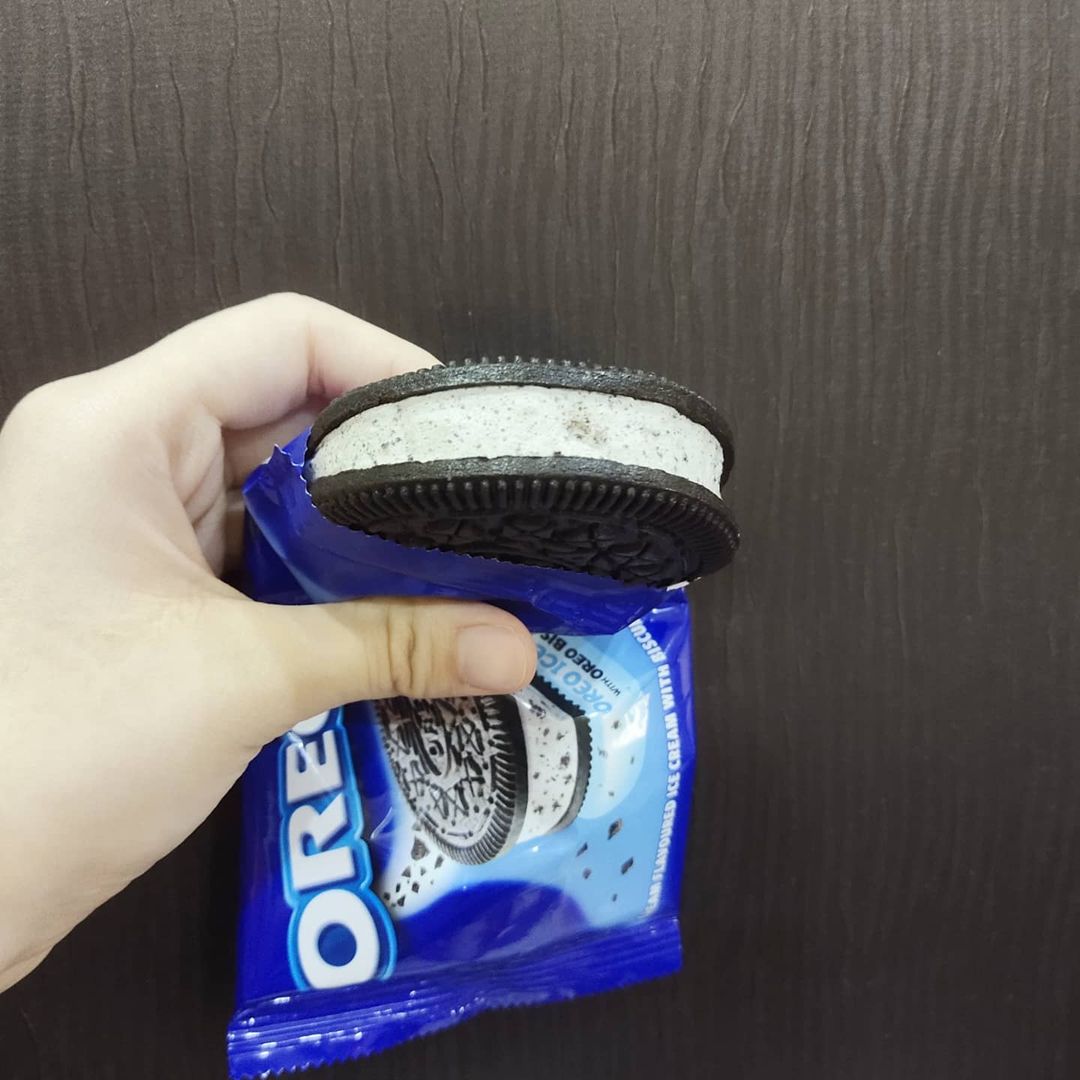 oreo ice cream sandwich