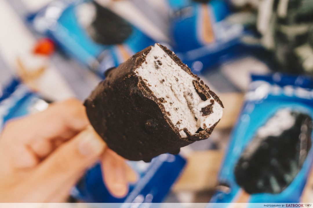 bar oreo ice cream sandwich