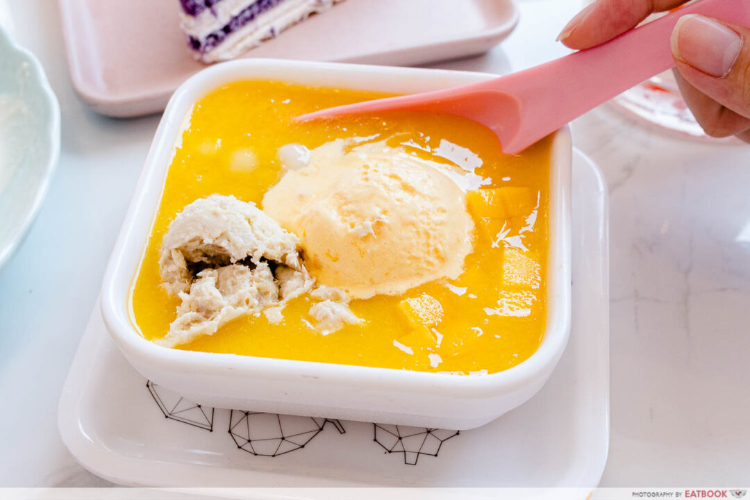 Smile Dessert Review Pink Cafe With Black Sesame Souffle Pancakes And