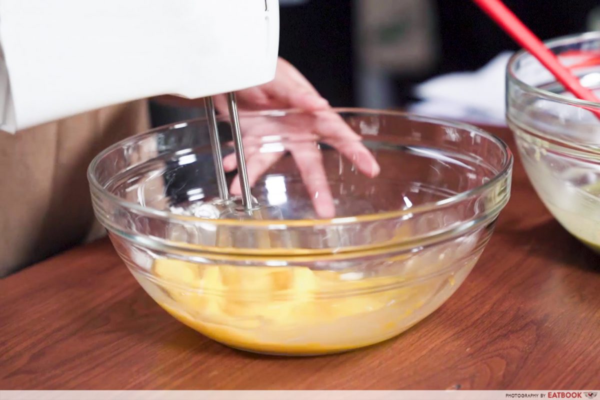 3-COURSE CORIANDER MEAL WHISKING EGG