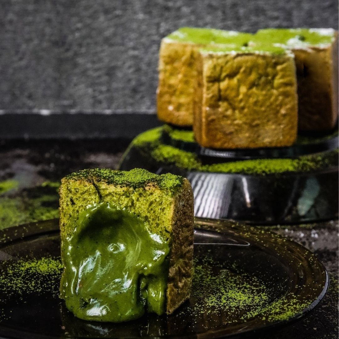 boulangerie asanoya matcha bread - matcha lava cube