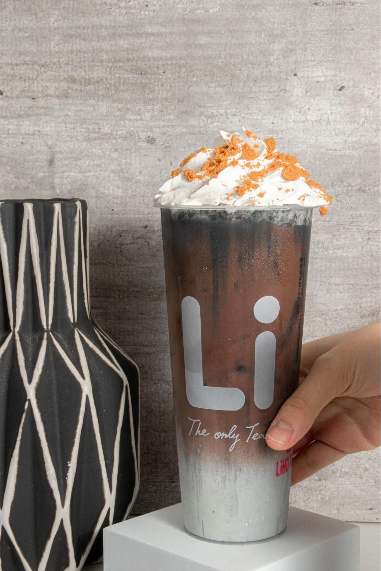 liho black truffle bubble tea - chocolate